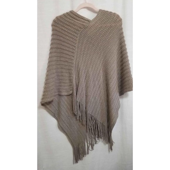 BCBGMaxAzria Jackets & Blazers - Max Sport Taupe Sweater Knit Poncho With Metallic Thread Detail